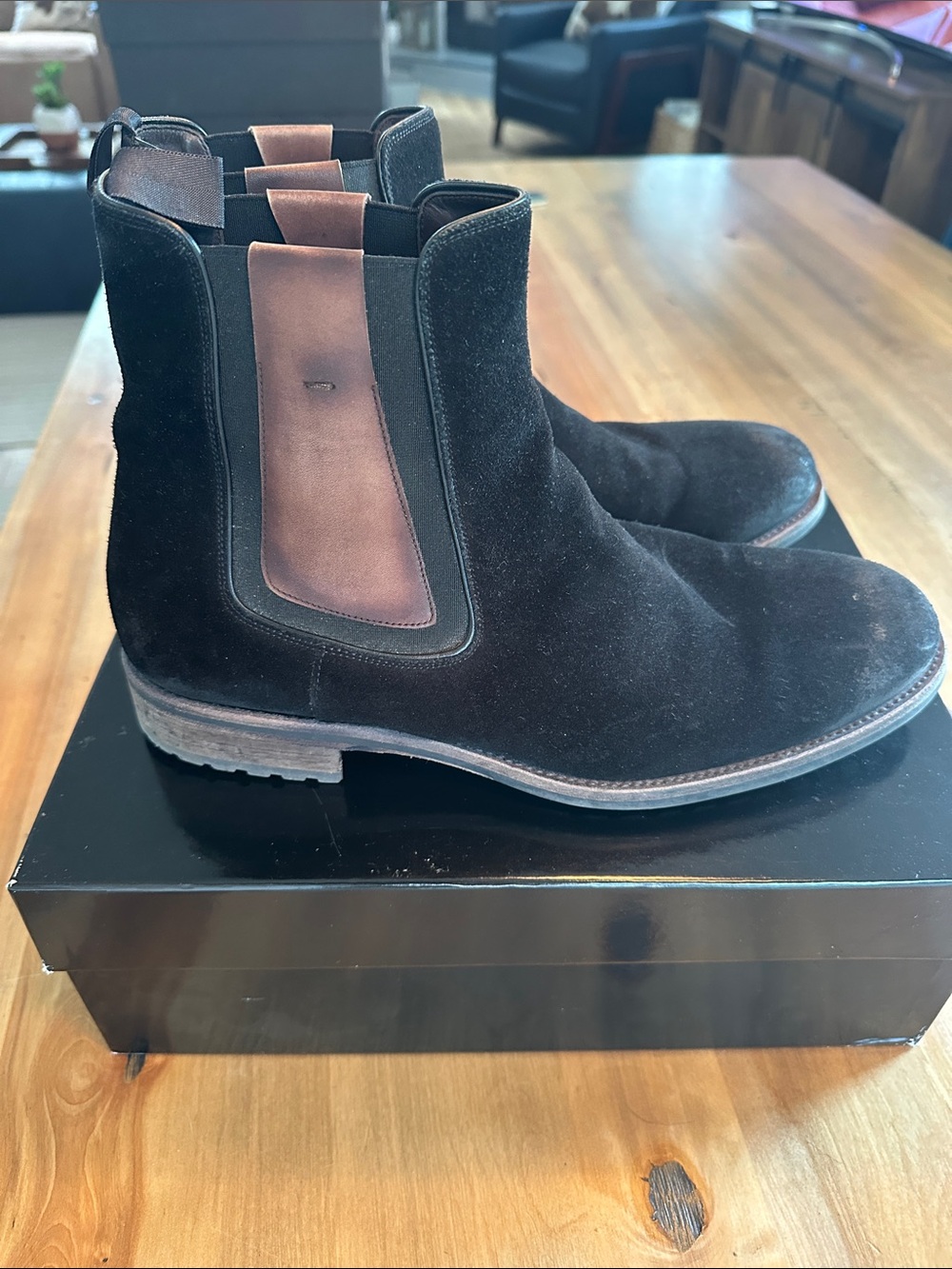 Magnanni Black Suede Chukka Boots with Brown Pull Tabs